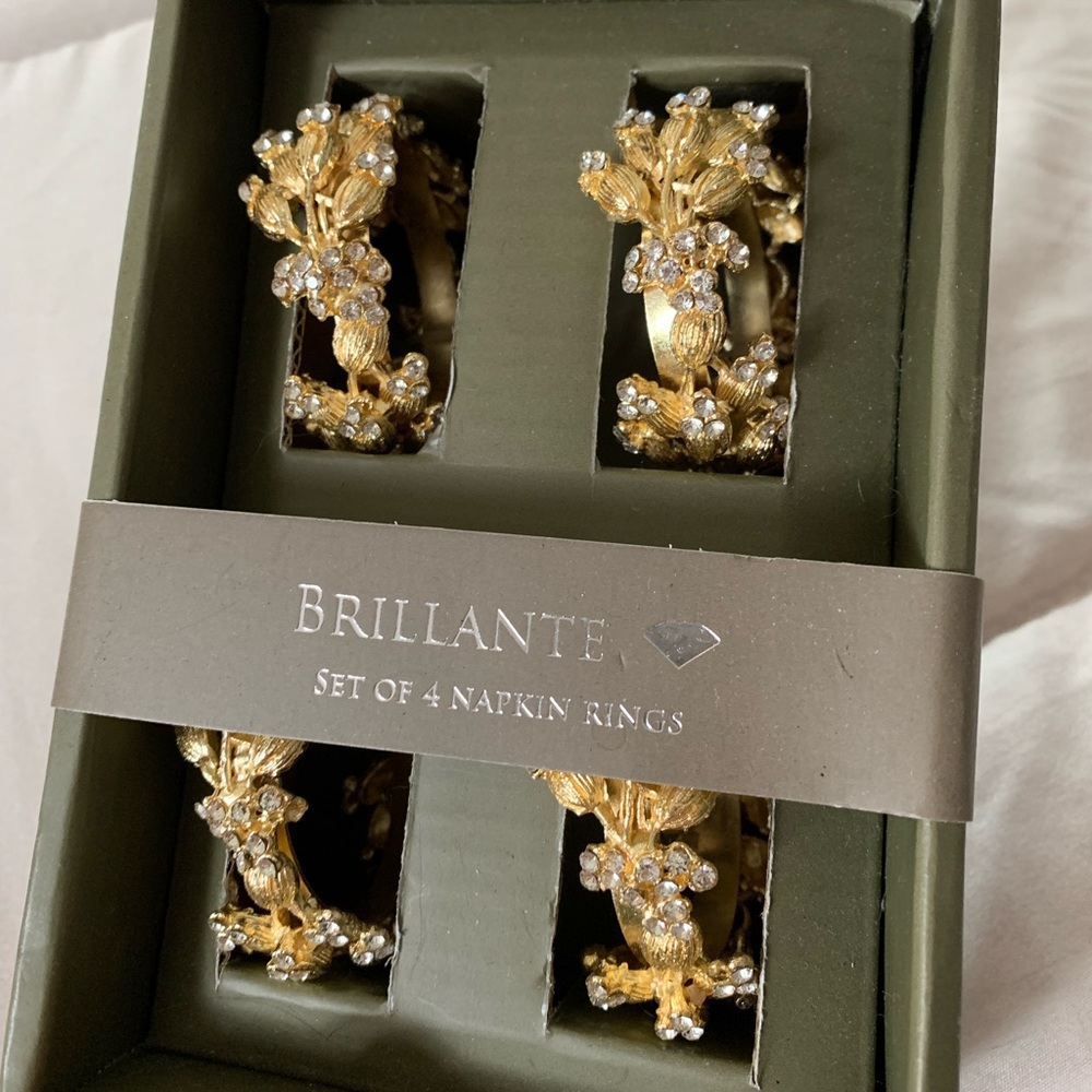 Gold napkin rings